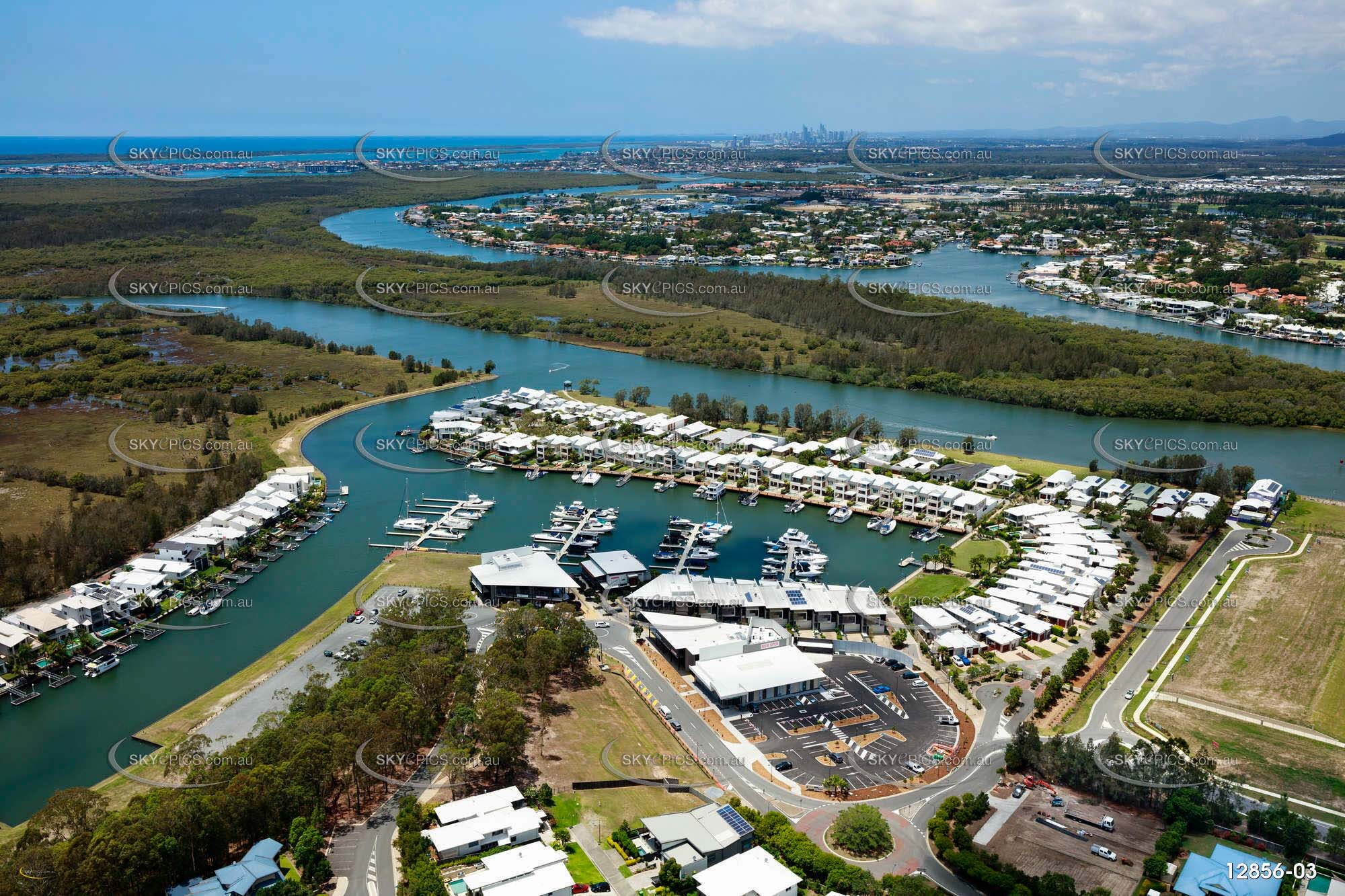 Coomera waters gold coast hi-res stock photography and images - Alamy