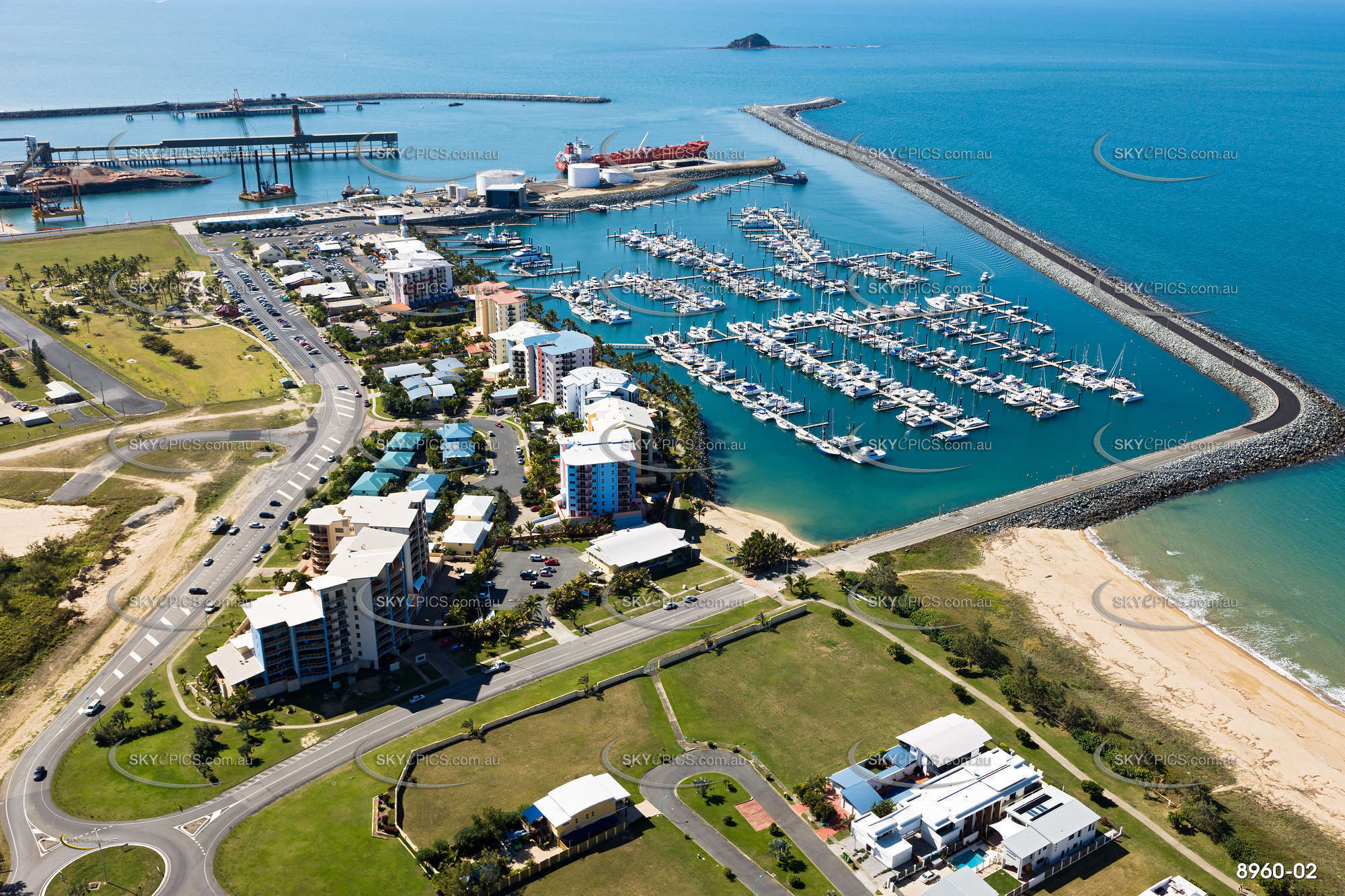 mackay harbour yacht club