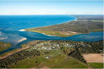 Aerial Photo Elliott Heads QLD Aerial Photography