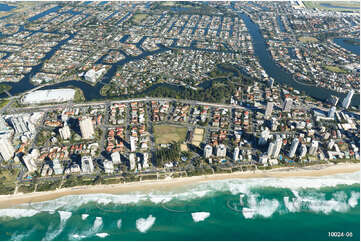 Aerial Photo Broadbeach QLD Aerial Photography