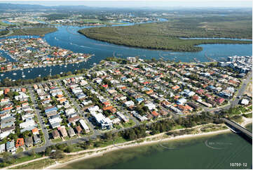 Aerial Photo Paradise Point QLD Aerial Photography