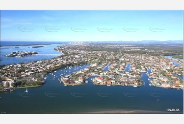 Aerial Video of Sovereign Island - Paradise Point QLD Aerial Photography