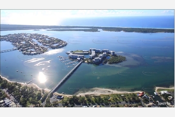 Aerial Video of Ephraim Island - Paradise Point QLD Aerial Photography