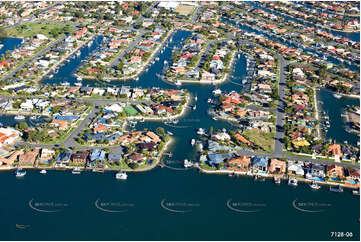 Aerial Photo Paradise Point QLD Aerial Photography