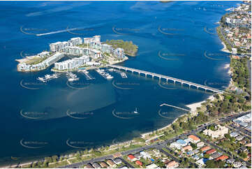 Aerial Photo Paradise Point QLD Aerial Photography