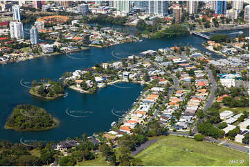 Aerial Photo Isle of Capri QLD Aerial Photography