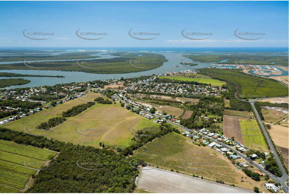 Aerial Photo Jacobs Well QLD Aerial Photography