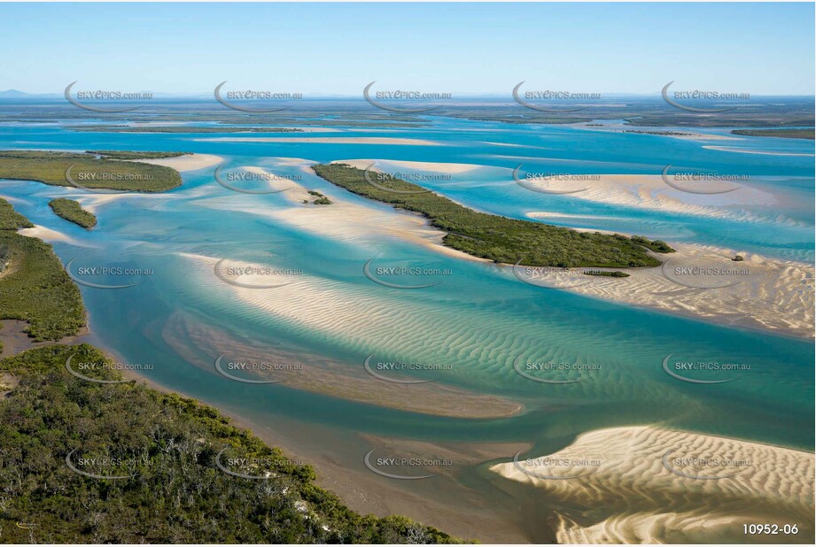 Stewart Island & Garry's Anchorage - Great Sandy Strait Aerial Photography