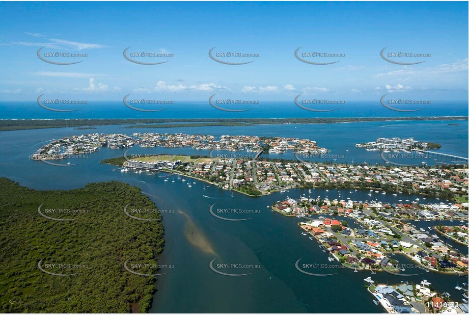 Aerial Photo Paradise Point QLD Aerial Photography