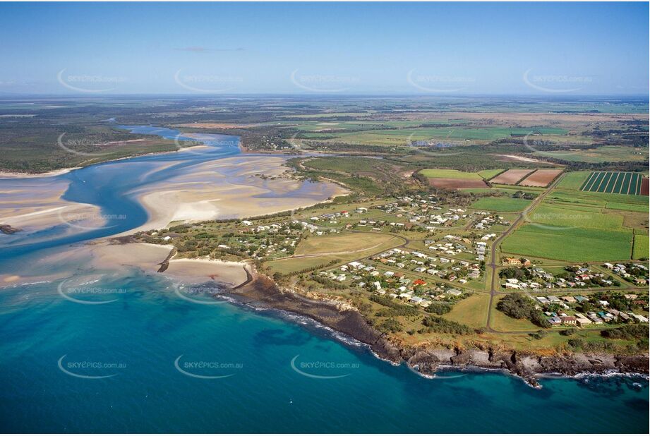 Historic Aerial Photo Elliott Heads QLD Aerial Photography