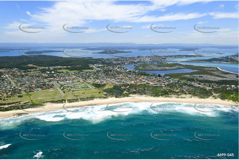 Aerial Photo Caves Beach NSW Aerial Photography