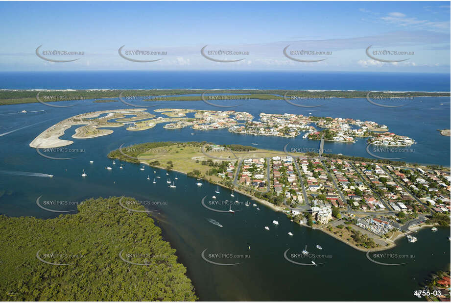 Paradise Point Gold Coast - Circa 2003 QLD Aerial Photography