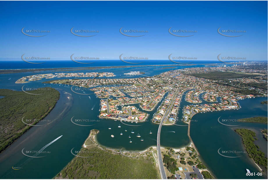 Aerial Photo Paradise Point QLD Aerial Photography