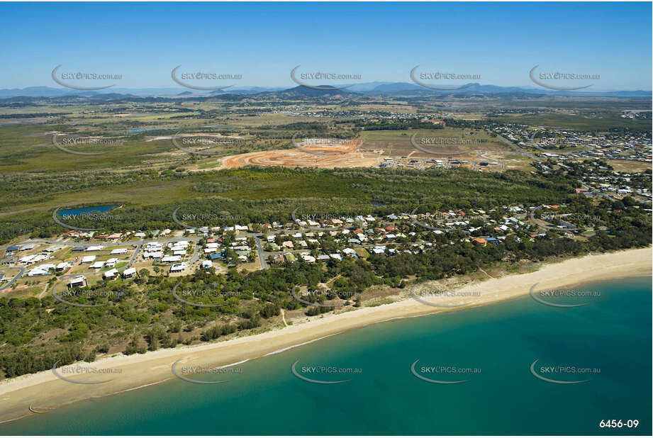 Aerial Photo Blacks Beach QLD Aerial Photography