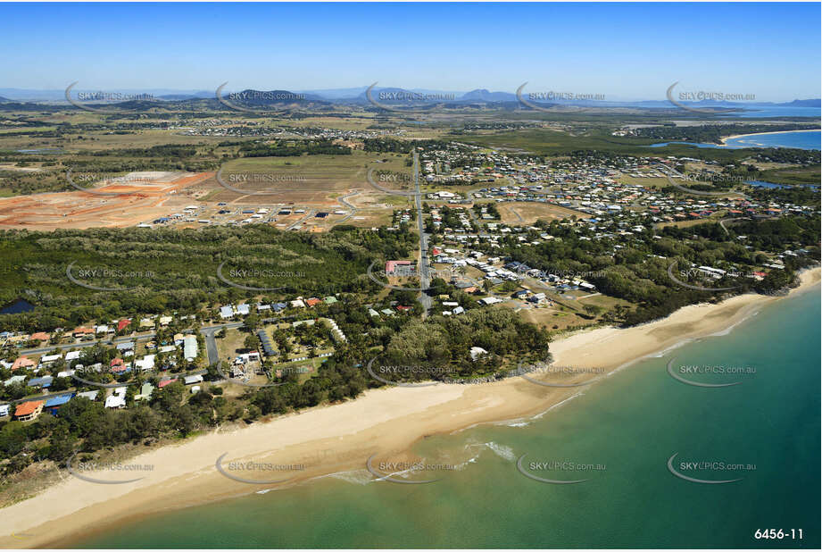 Aerial Photo Blacks Beach QLD Aerial Photography