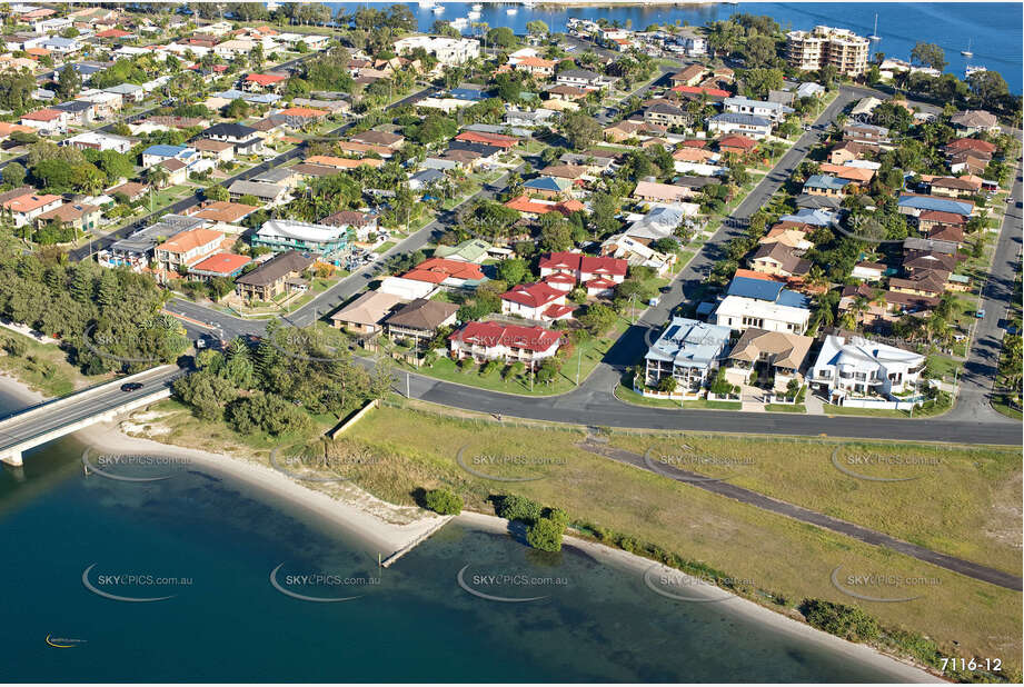 Aerial Photo Paradise Point QLD Aerial Photography