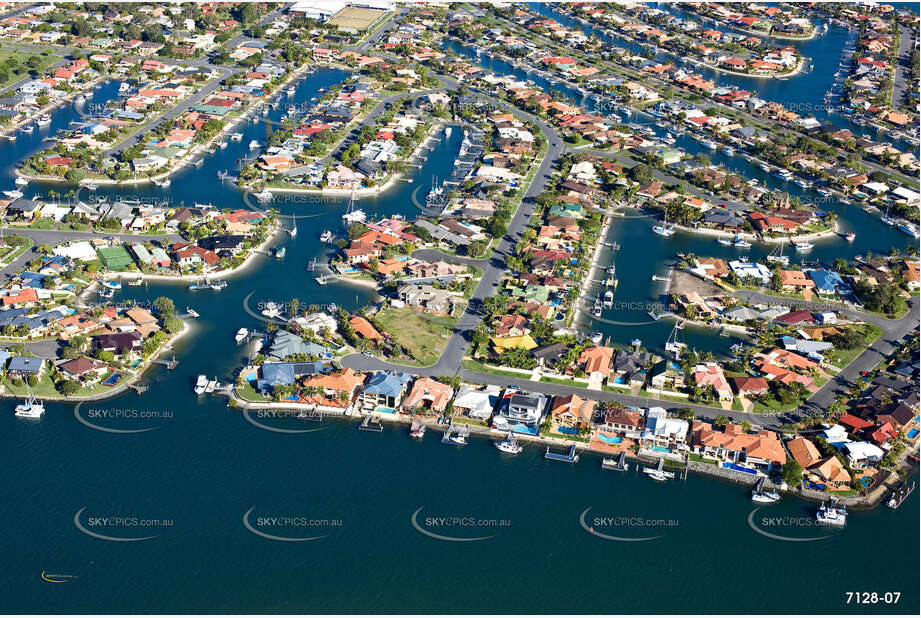 Aerial Photo Paradise Point QLD Aerial Photography