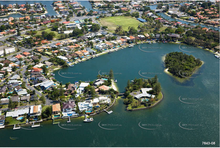 Aerial Photo Isle of Capri QLD Aerial Photography