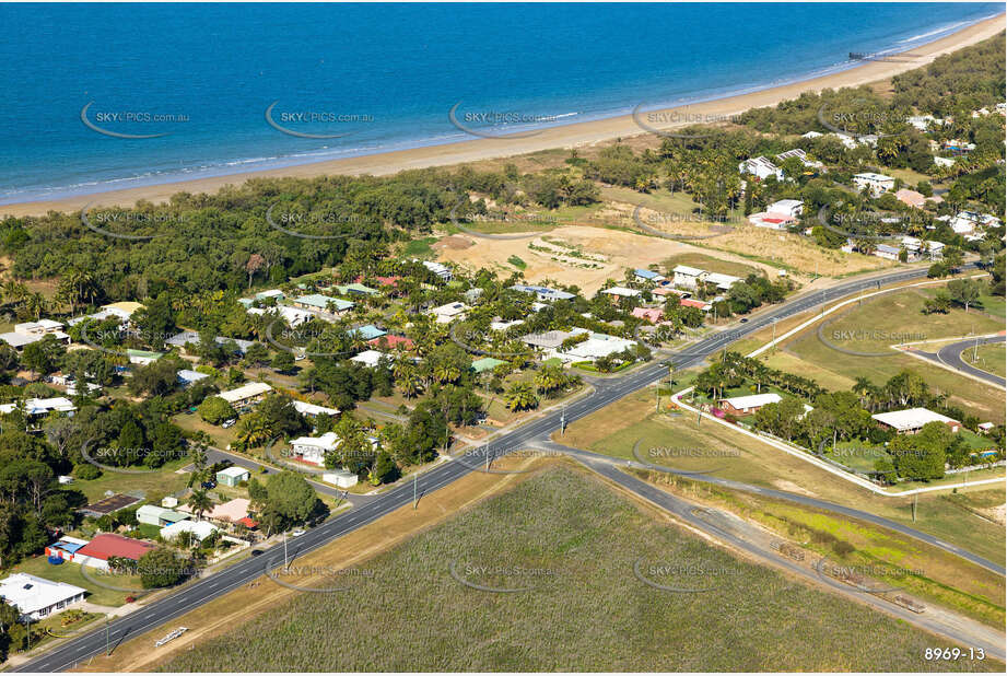 Aerial Photo Shoal Point QLD Aerial Photography