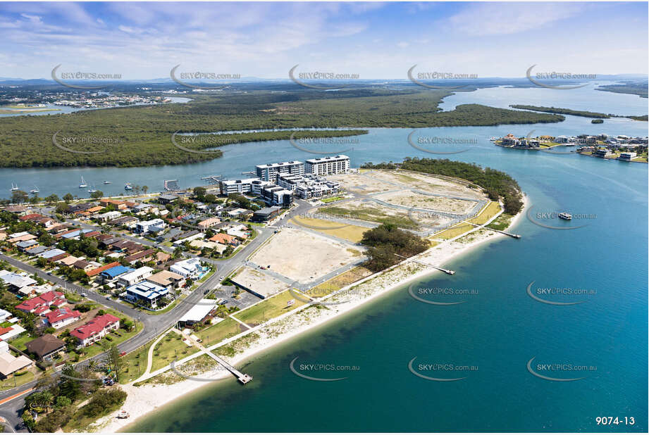 Aerial Photo Paradise Point QLD Aerial Photography