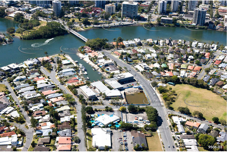 Aerial Photo Isle of Capri QLD Aerial Photography