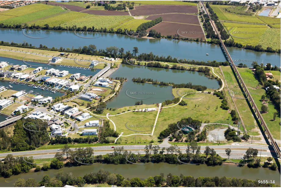 Aerial Photo River Links Helensvale QLD Aerial Photography